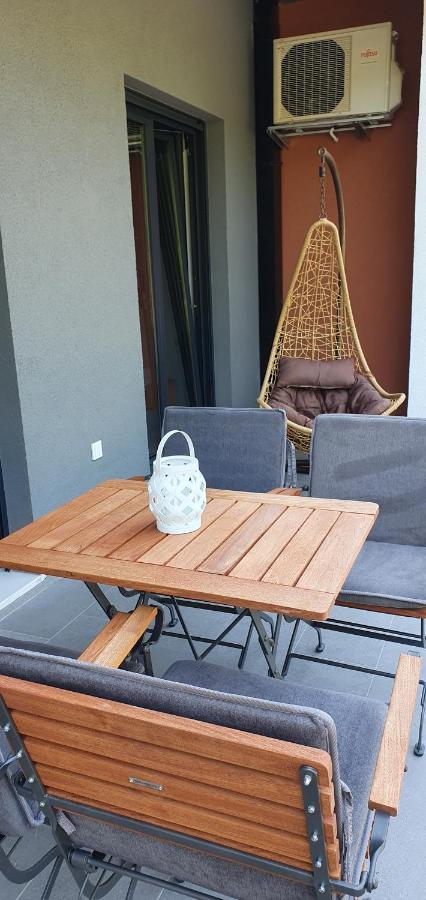Bjelica Rental Apartments - Nela Apartment Tivat Exterior foto